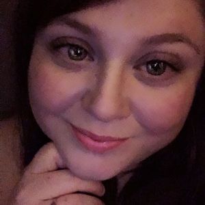 Meet your Posher, Whitney